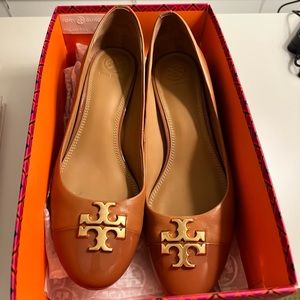 Tory Burch Everly Cap Toe Pump 9 Tan Beige GORGEOUS